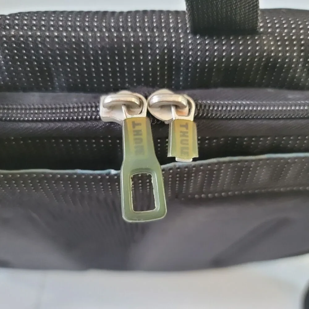 Thule x Messenger Bag Padded Transit Work Crossbody Laptop - Picture 13 of 14